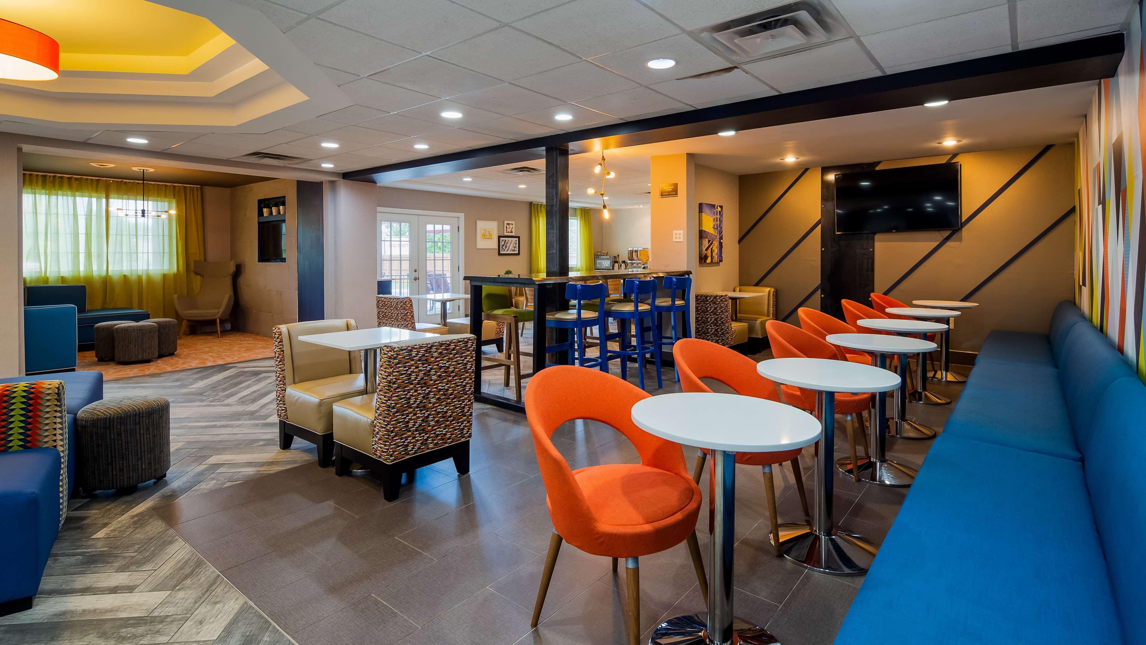 Best Western Plus ניופורט ניוז מראה חיצוני תמונה