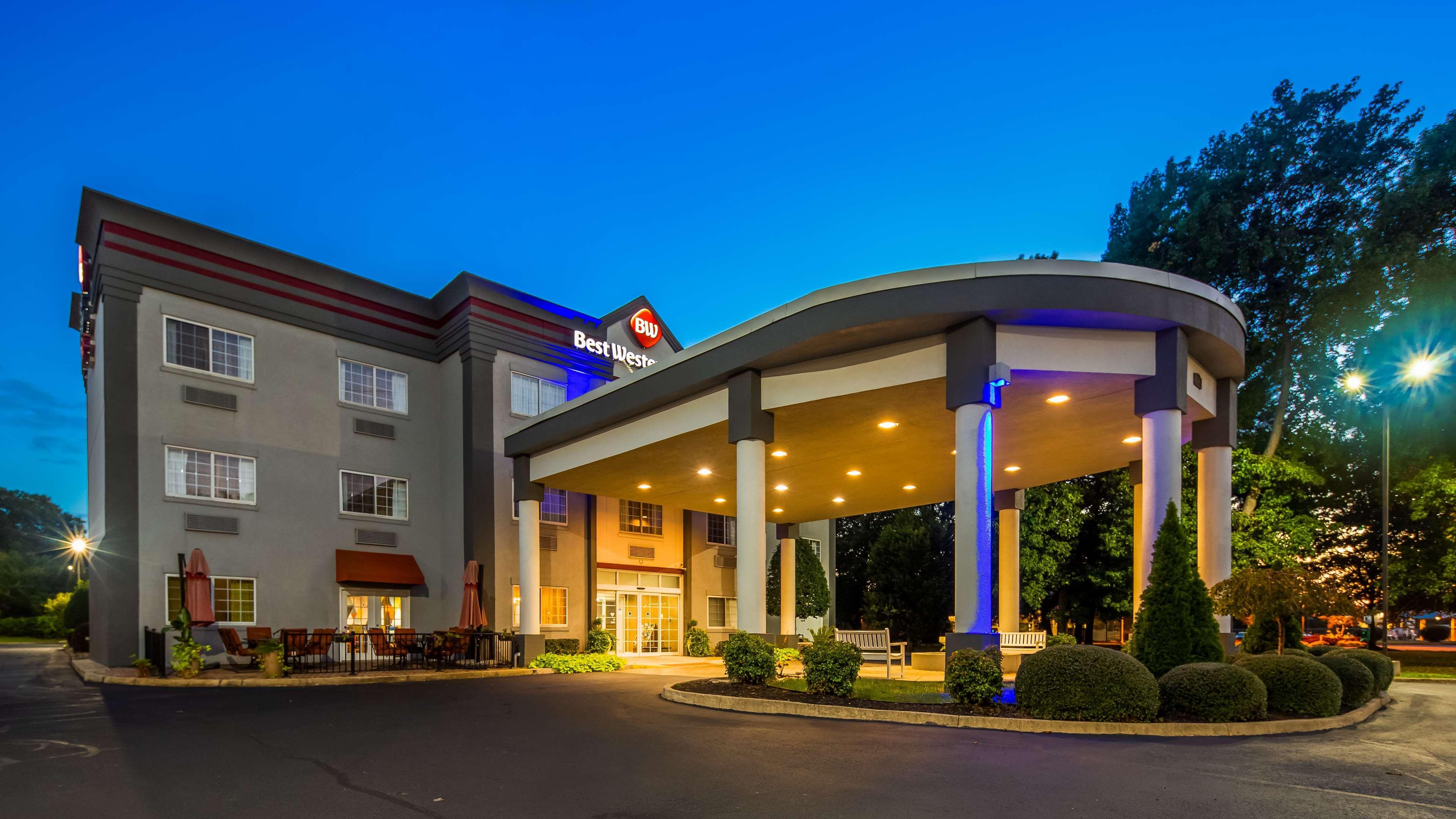 Best Western Plus ניופורט ניוז מראה חיצוני תמונה