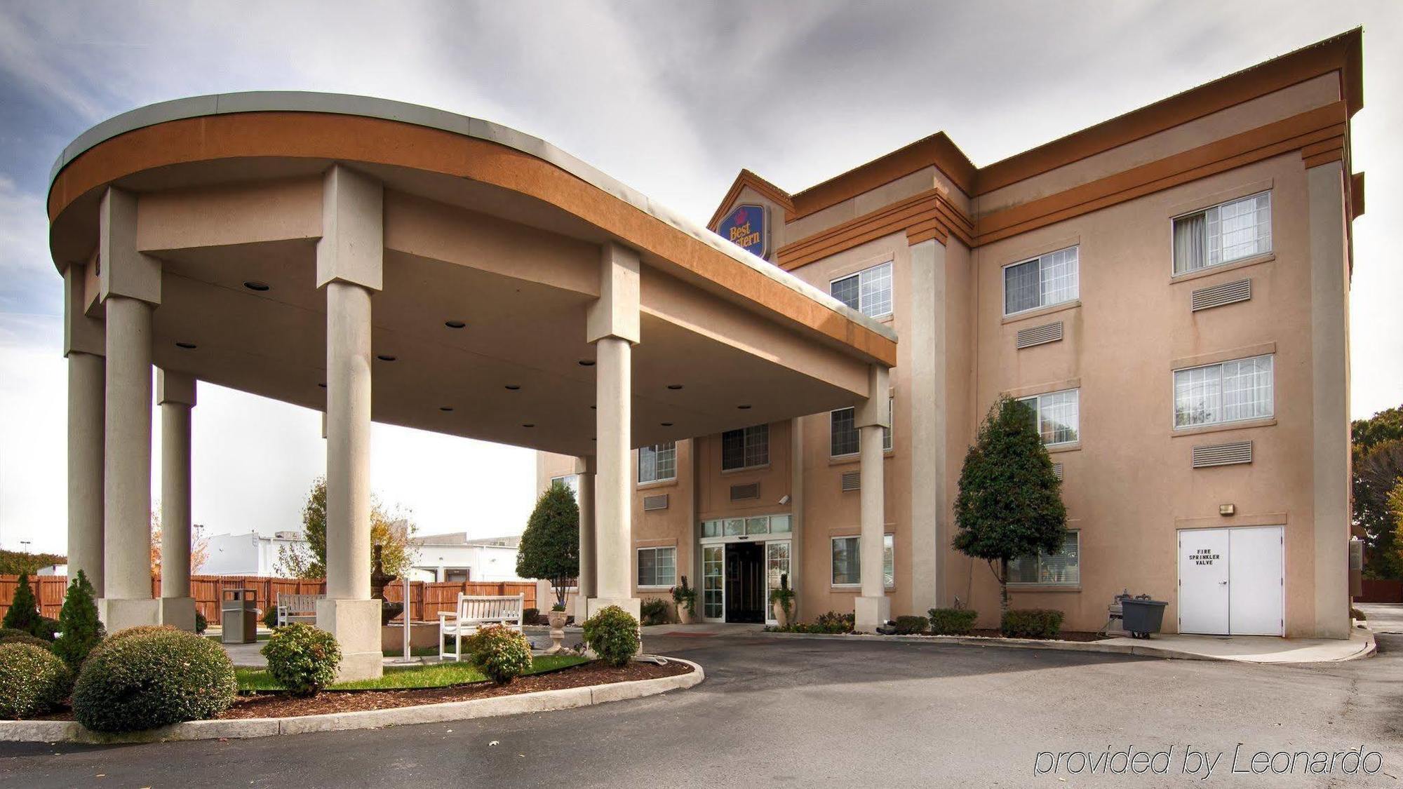 Best Western Plus ניופורט ניוז מראה חיצוני תמונה